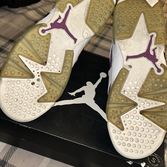 Air Jordan 6 retro size 5 grade school - Picture 5 of 5